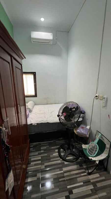 dijual rumah perumnas rawalumbu bojong