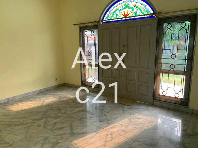 dijual rumah pesanggrahan