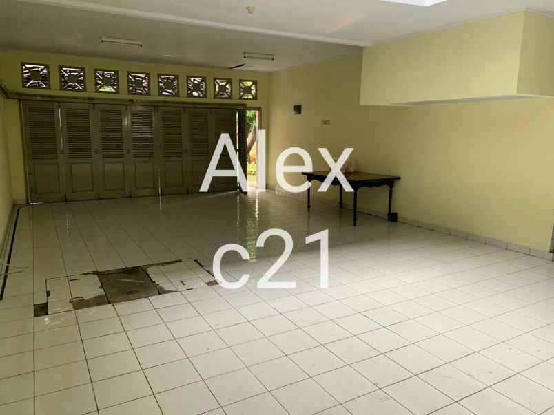 dijual rumah pesanggrahan