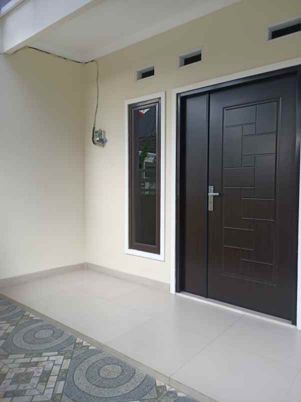 dijual rumah pesona anggrek