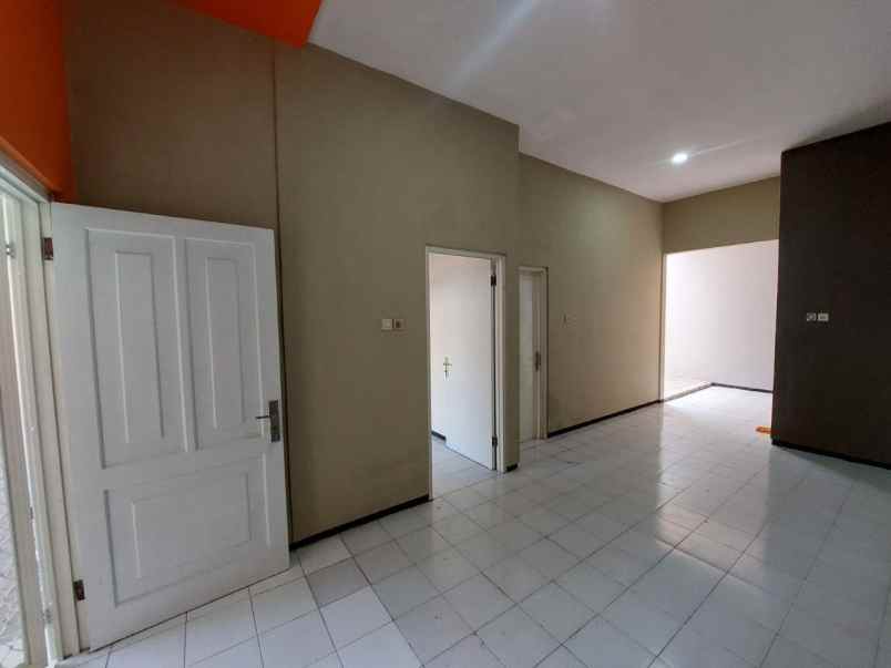 dijual rumah pesona asri rungkut