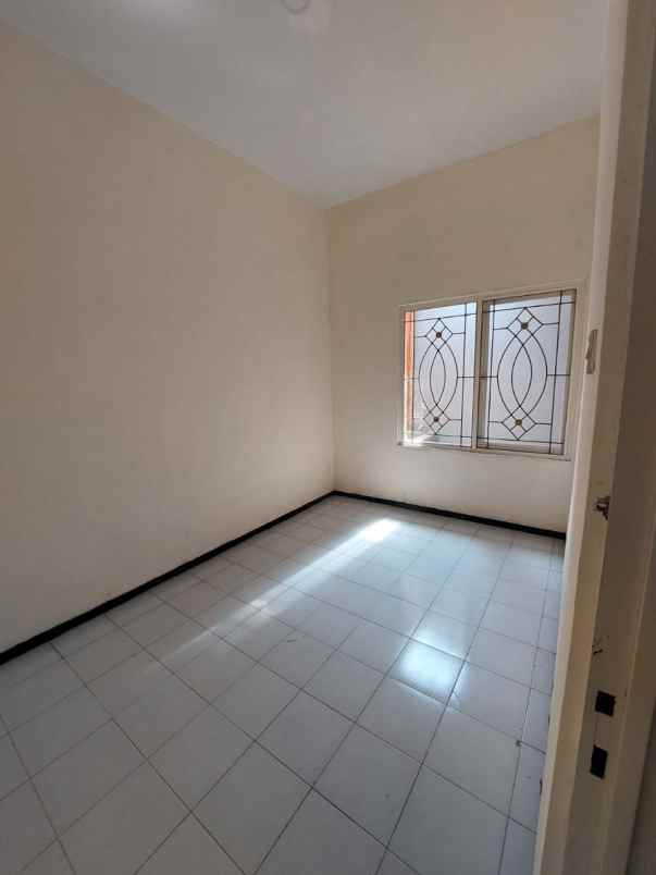 dijual rumah pesona asri rungkut