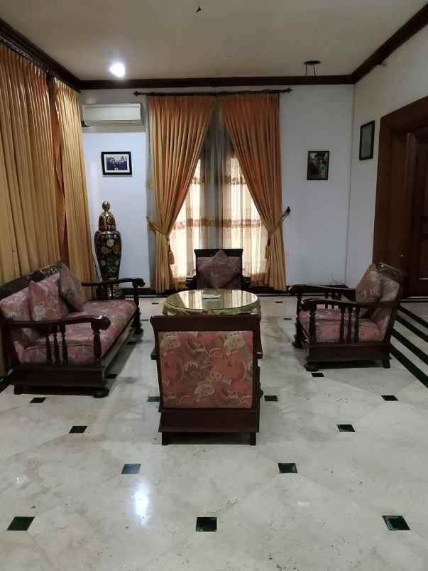dijual rumah petajen raya 69 pasar