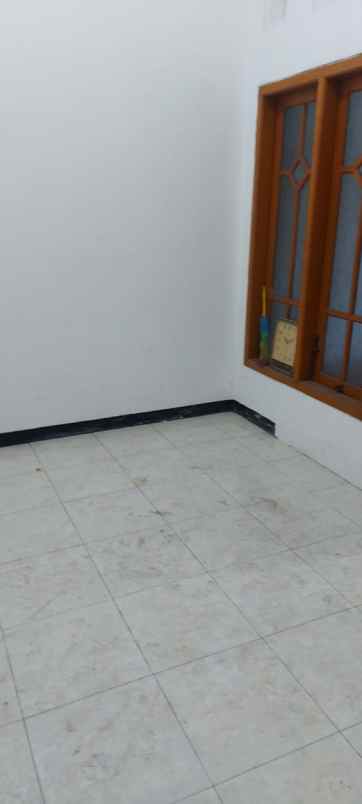 dijual rumah ploso