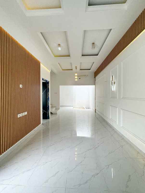 dijual rumah pondok bambu