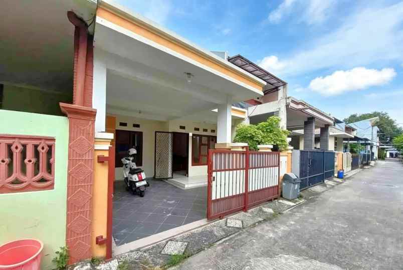 dijual rumah pondok cipta