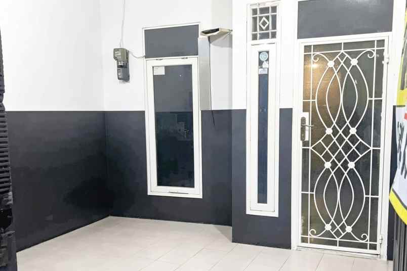 dijual rumah pondok kelapa