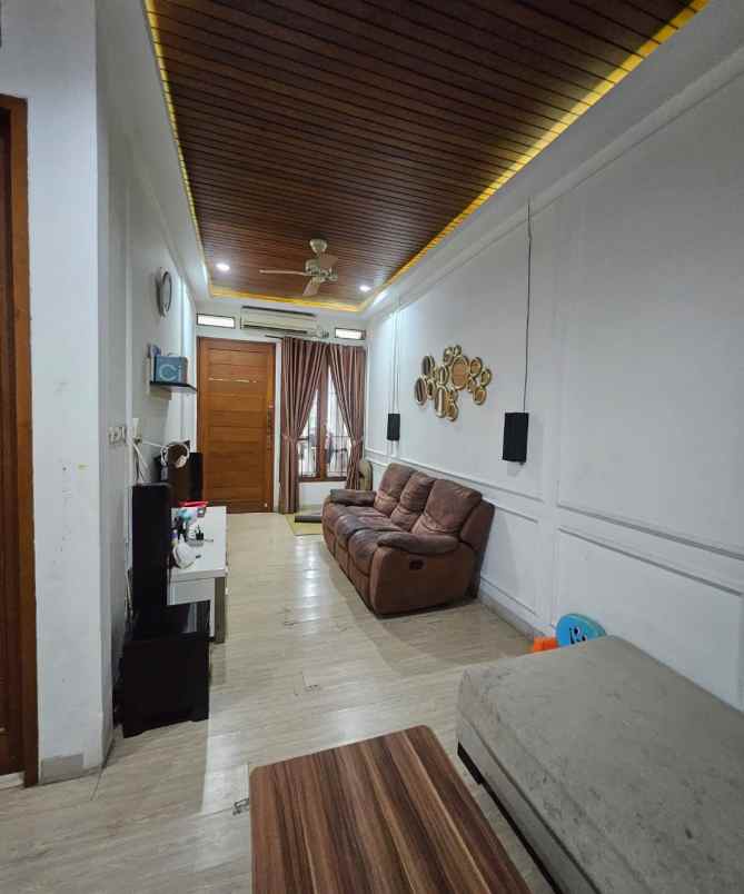 dijual rumah pondok labu cinere depok