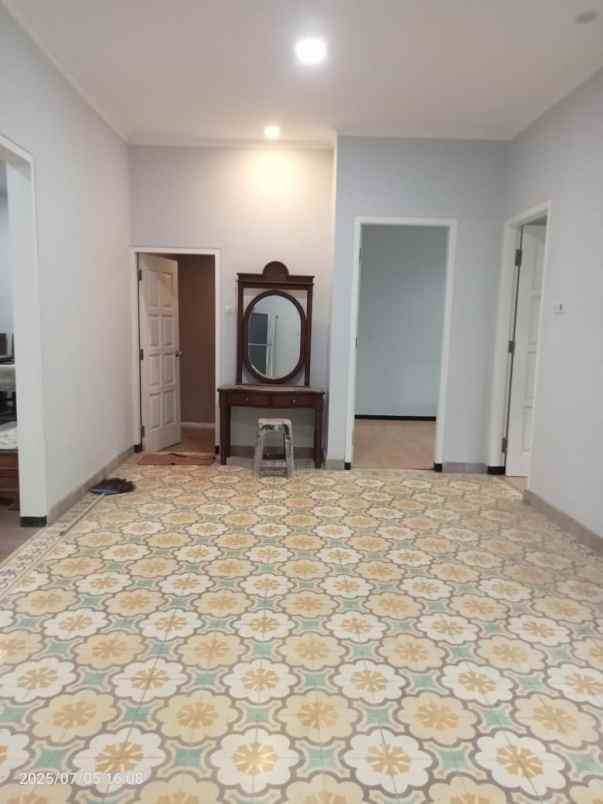 dijual rumah pondok nirwana