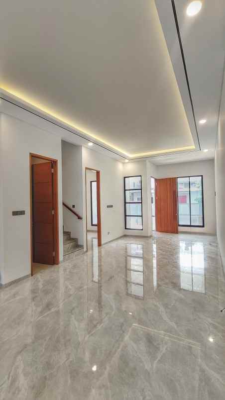 dijual rumah pondok pinang