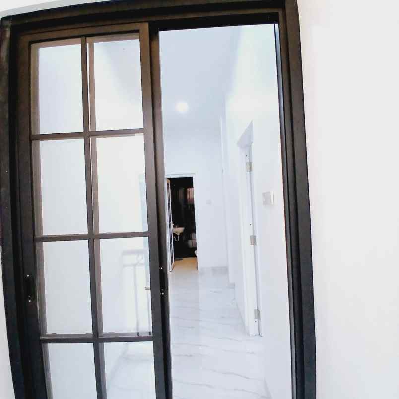 dijual rumah pondok terong cipayung depok