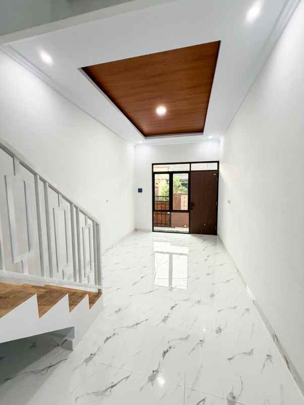 dijual rumah pondok ungu permai