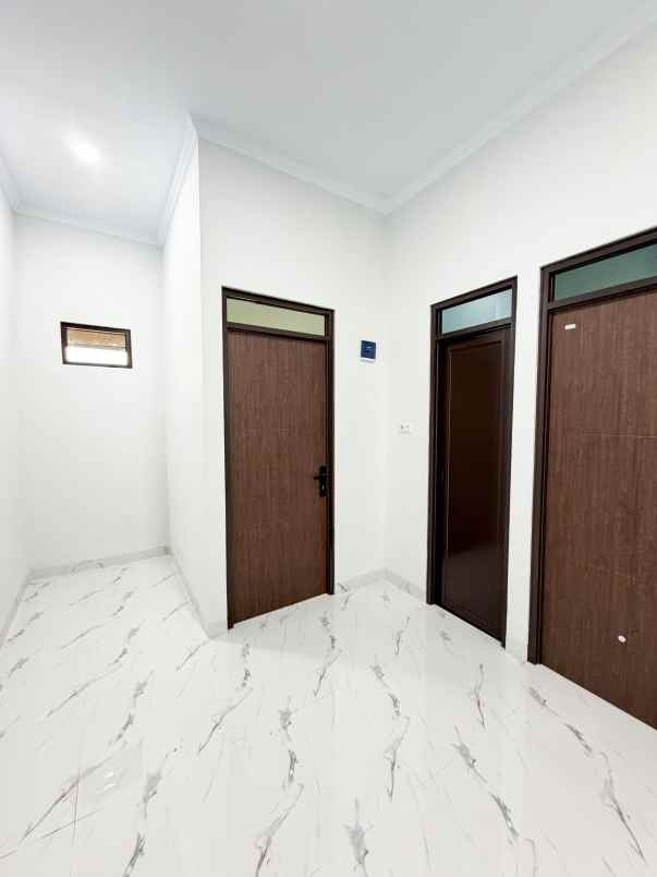 dijual rumah pondok ungu permai