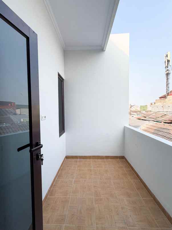 dijual rumah pondok ungu permai