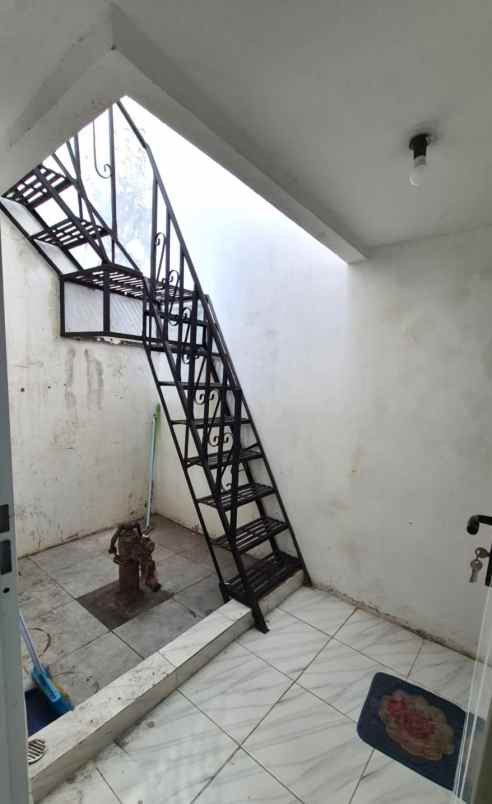 dijual rumah pulo mas kayu putih