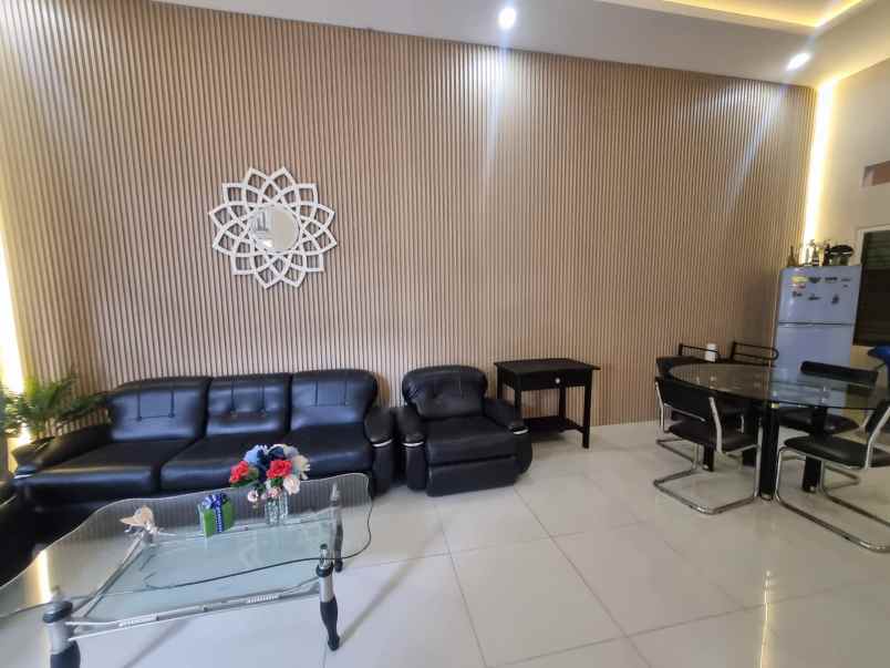 dijual rumah puri asri pakuwon city