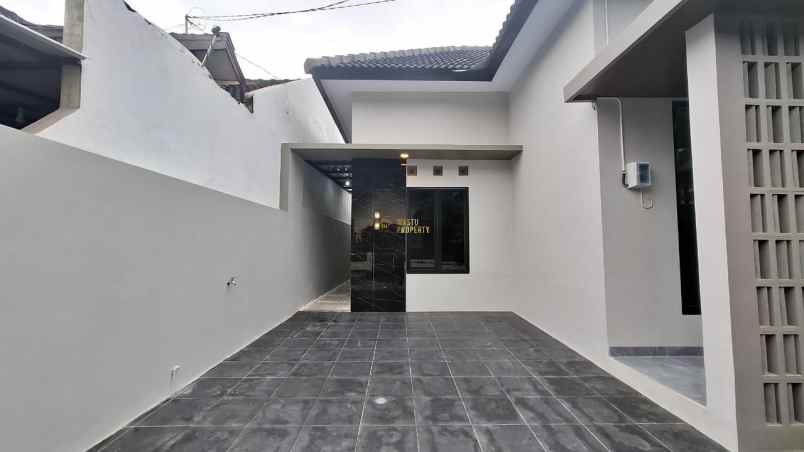 dijual rumah purwomartani