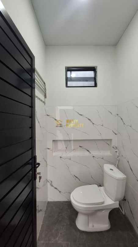 dijual rumah purwomartani