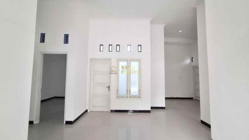 dijual rumah purwomartani kalasan