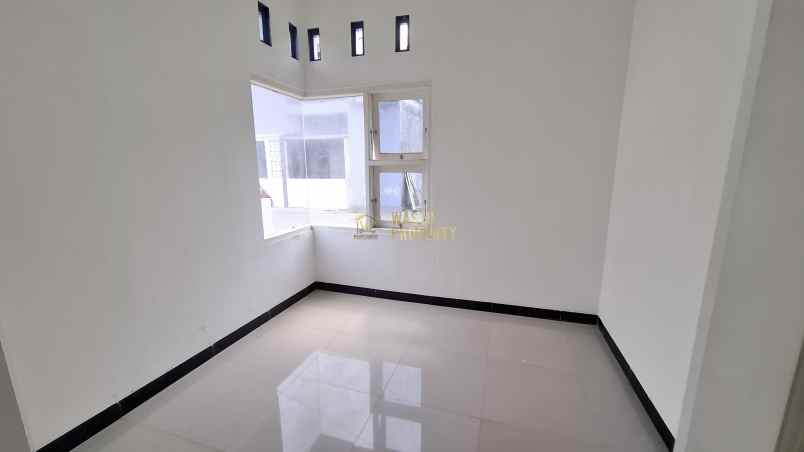 dijual rumah purwomartani kalasan