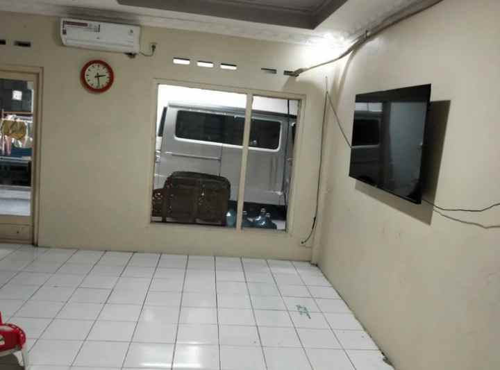 dijual rumah putro agung