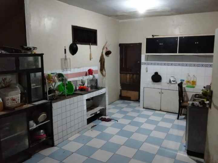 dijual rumah putro agung