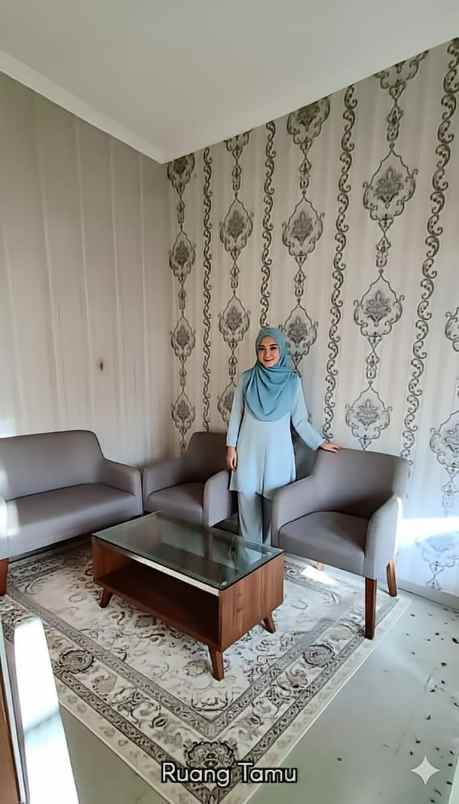 dijual rumah royal paka residence