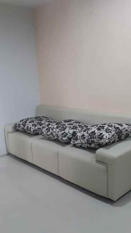 dijual rumah royal park residence