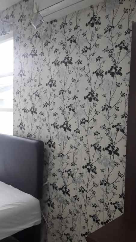 dijual rumah royal park residence