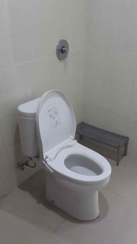 dijual rumah royal park residence