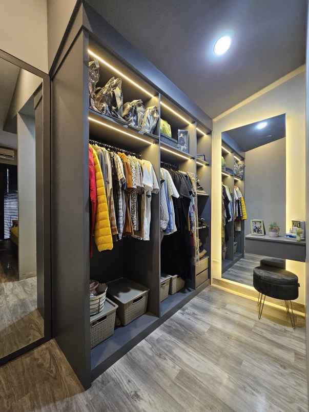 dijual rumah rumah mewah cluster