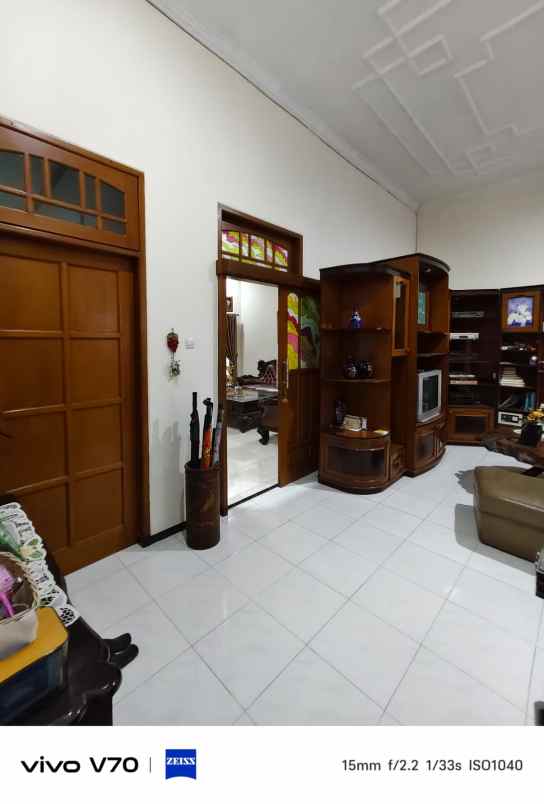 dijual rumah rungkut