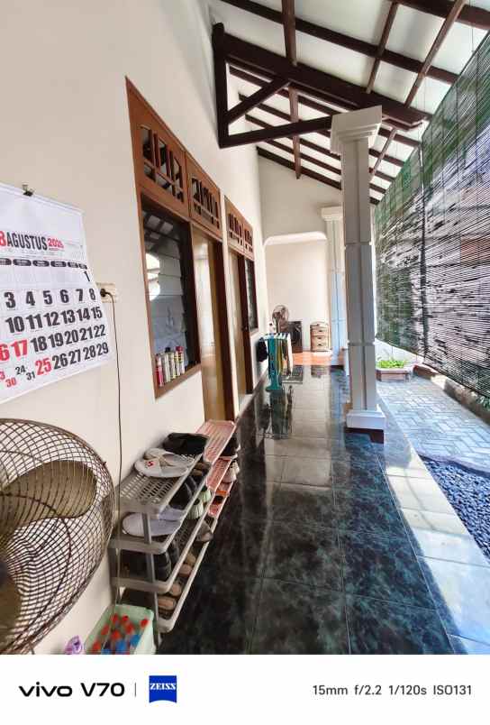 dijual rumah rungkut