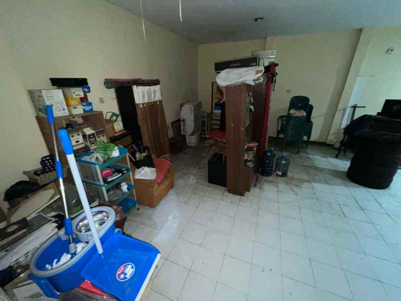 dijual rumah rungkut asri