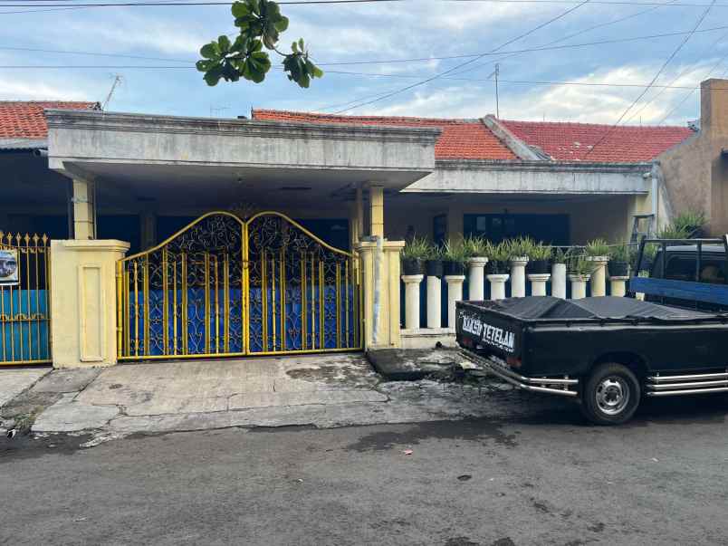 dijual rumah rungkut asri
