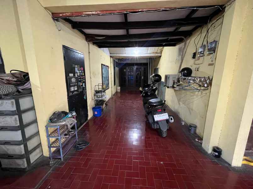 dijual rumah rungkut asri