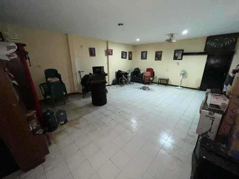 dijual rumah rungkut asri