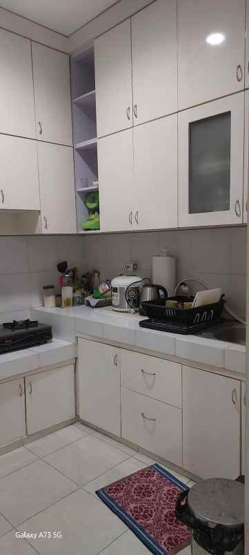 dijual rumah sambiroto