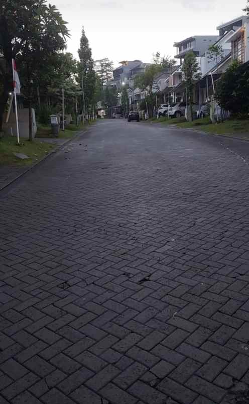 dijual rumah sambiroto