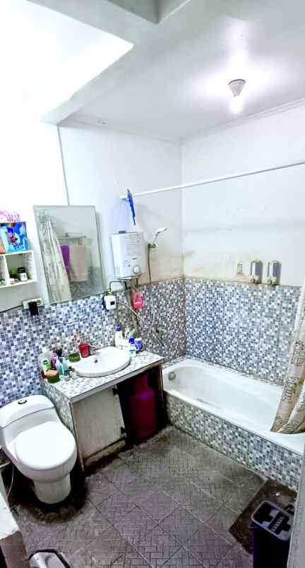 dijual rumah sariwangi parongpong