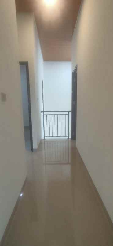 dijual rumah sasak panjang