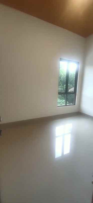 dijual rumah sasak panjang