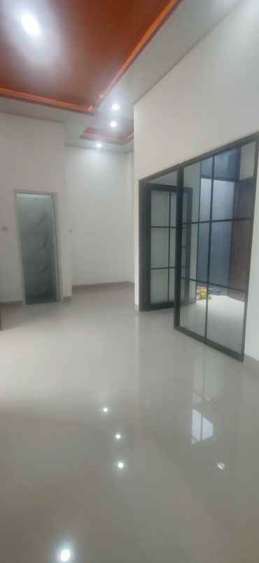 dijual rumah sasak panjang