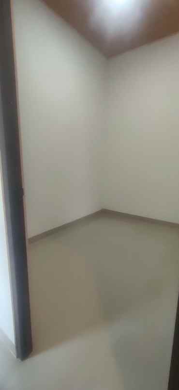 dijual rumah sasak panjang