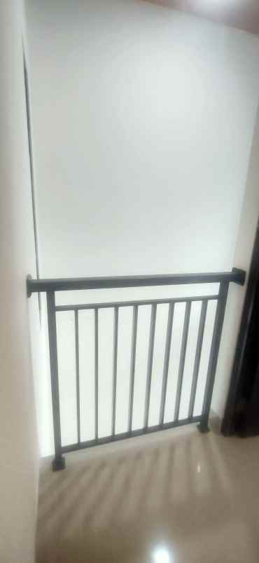 dijual rumah sasak panjang