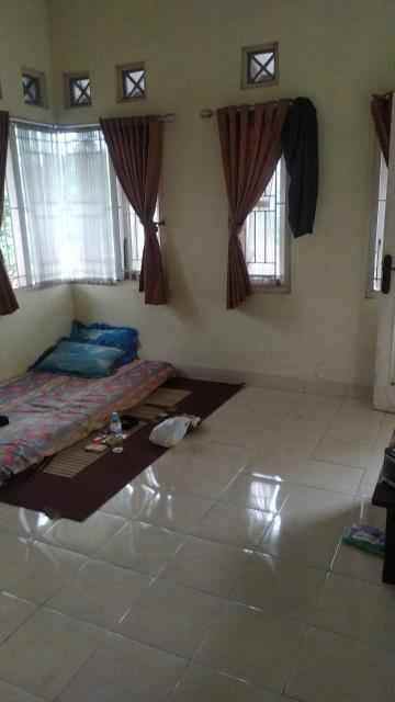 dijual rumah sekeloa