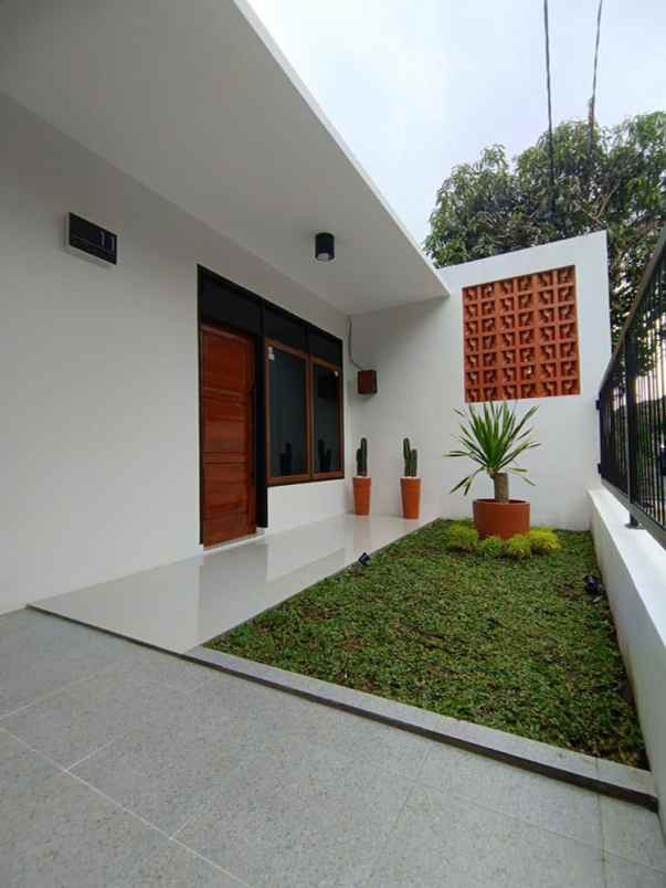 dijual rumah sentosa asih