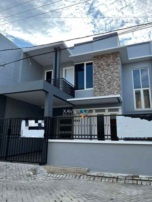 dijual rumah sentra point gunung anyar