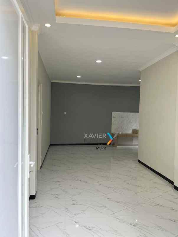 dijual rumah sentra point gunung anyar