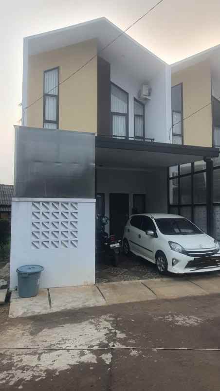 dijual rumah serua ciputat tangerang